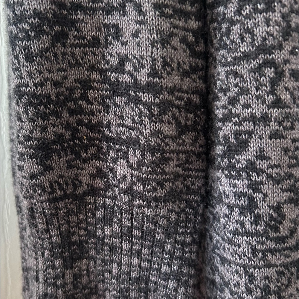 Cardigan - Picture 4 of 8